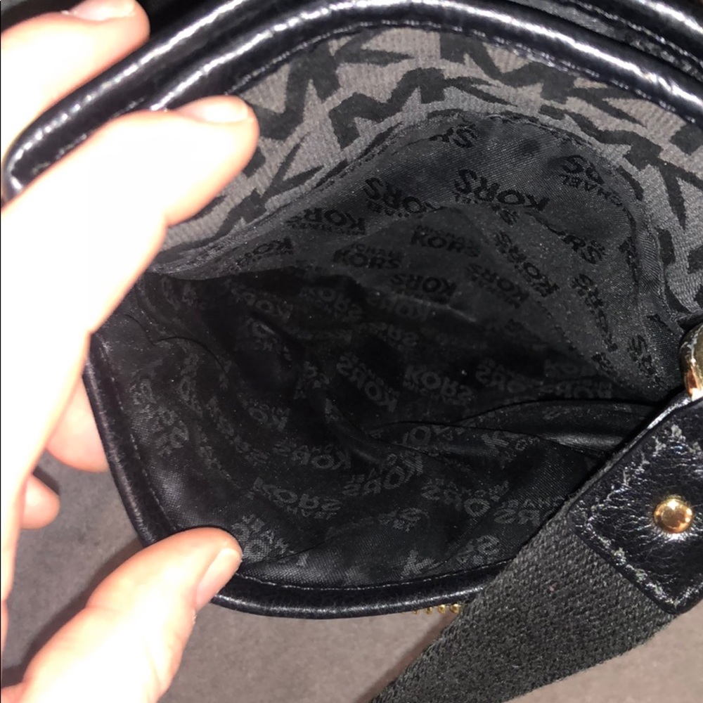 Michael Kors purse - Picture 4 of 5